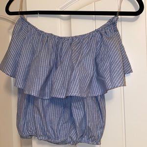 Off the shoulder crop